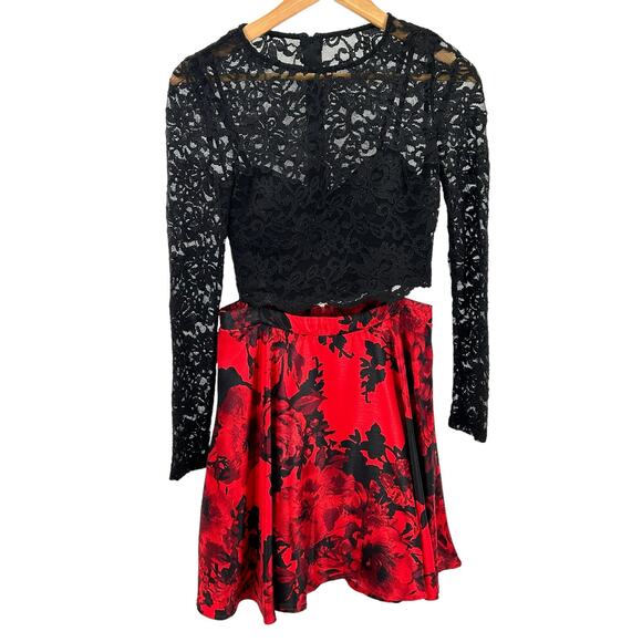 City Triangles Prom Cocktail two Piece Party Black Red Lace Juniors Size 5 - Picture 1 of 12